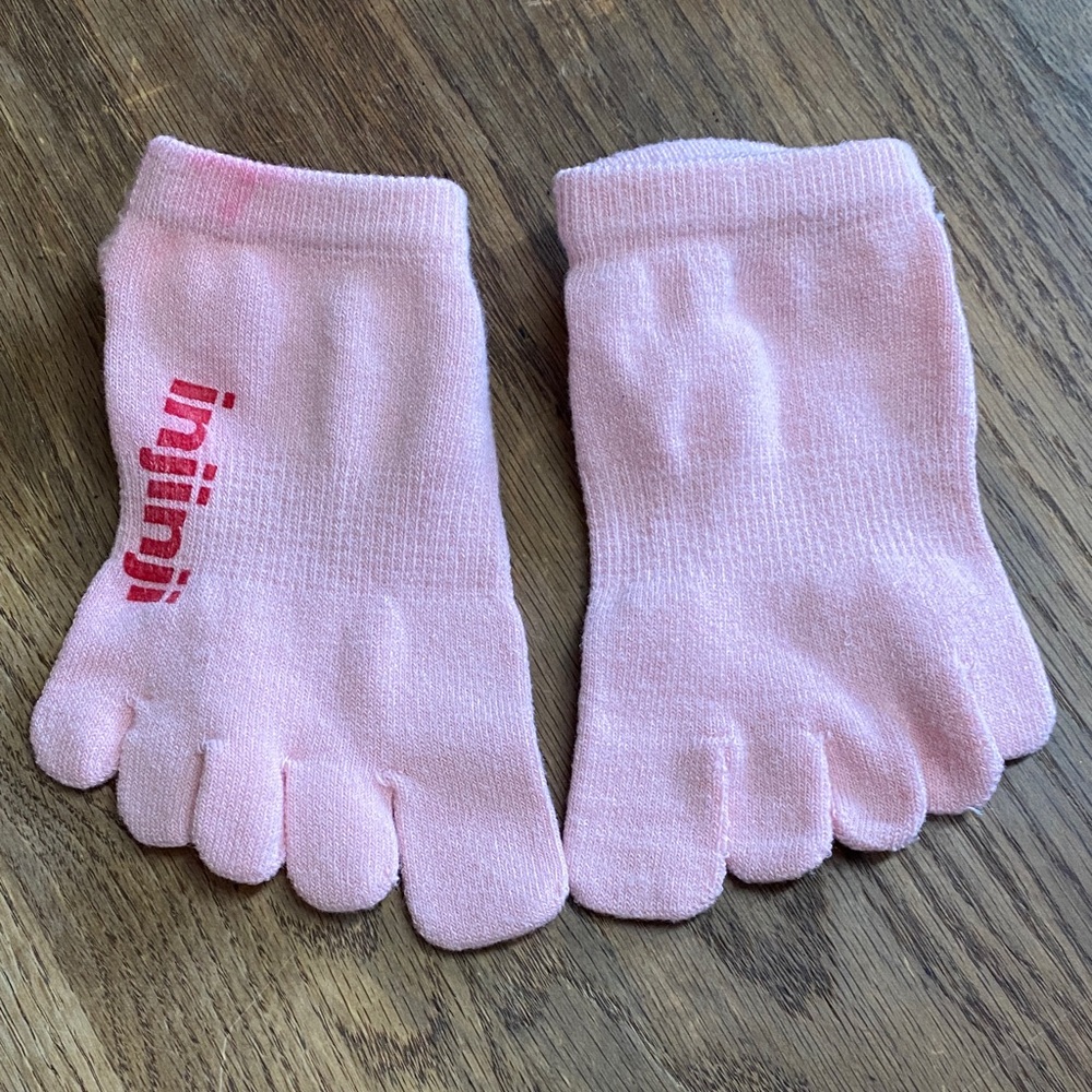 Pink Ininji Toe Socks for Women. Low, Lightweight  NWOT.